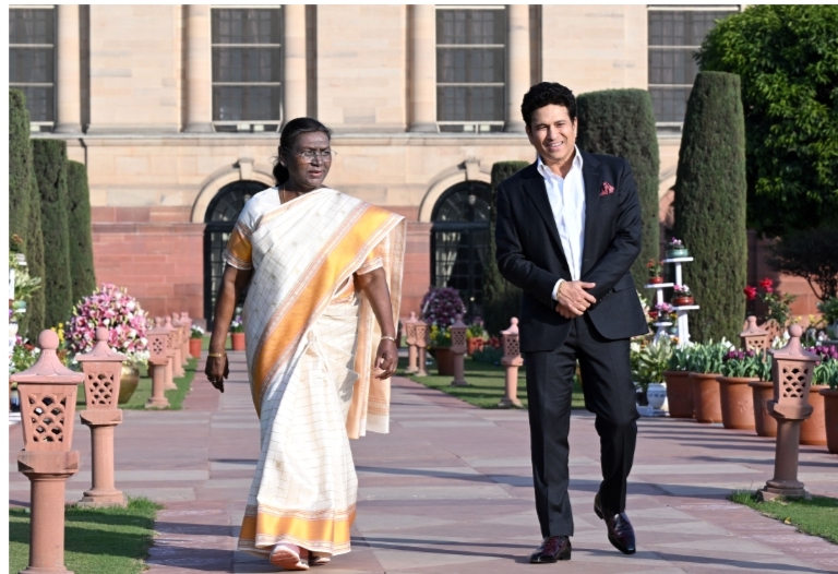 Sachin Tendulkar called on the President of India