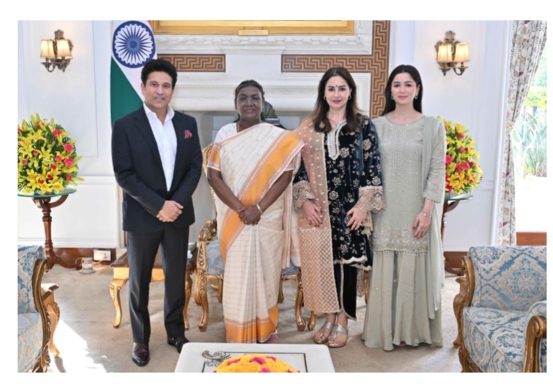 Sachin Tendulkar called on the President of India