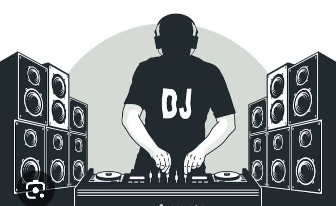 DJ की तेज आवाज से  घर का छज्ज गिरा