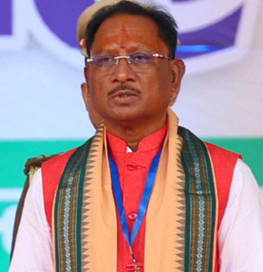 मुंगेली  जिले के दुर्गम पहाड़ी क्षेत्र में बसे ग्राम बिजराकछार पहुँचे मुख्यमंत्री विष्णुदेव साय, 