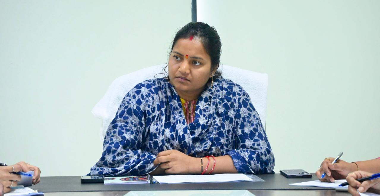 विभाग को प्राप्त हर एक रुपया महिलाओं और बच्चों के कल्याण के लिए : मंत्री लक्ष्मी राजवाड़े