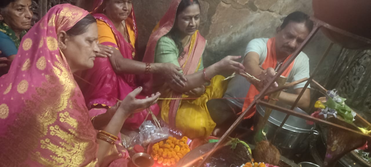 पाली शिव मंदिर में श्रद्धा और धरोहर का  मिलन,