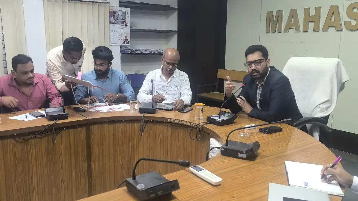 महासमुन्द: कलेक्टर ने ली पेट्रोल डीजल संचालकों की बैठक