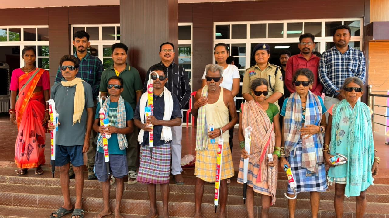 सुकमा में मिशन दृष्टि से 42 ग्रामीणों का मुफ्त मोतियाबिंद ऑपरेशन