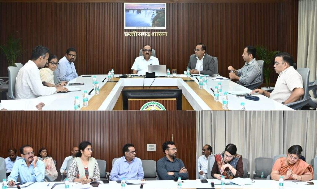 मुख्य सचिव की अध्यक्षता में रायपुर में तैयारियों को लेकर उच्च स्तरीय बैठक संपन्न
