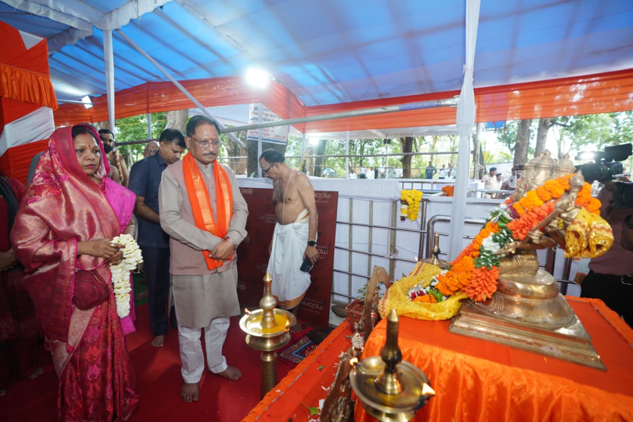 मुख्यमंत्री विष्णुदेव साय ने ऐतिहासिक भोरमदेव मंदिर में की विशेष पूजा