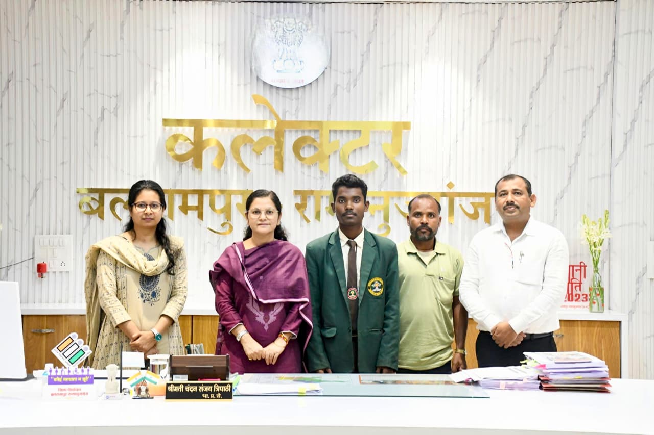 रायपुर : अभावों को मात देकर किसान के बेटे रमन ने भरी ऊंची उड़ान