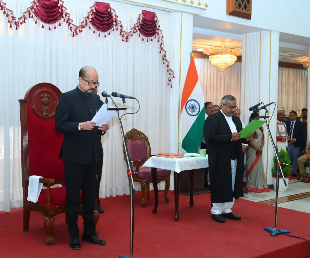  कृष्न राम महापात्र ने छत्तीसगढ़ उच्च न्यायालय के मुख्य न्यायाधीश पद की शपथ ली 