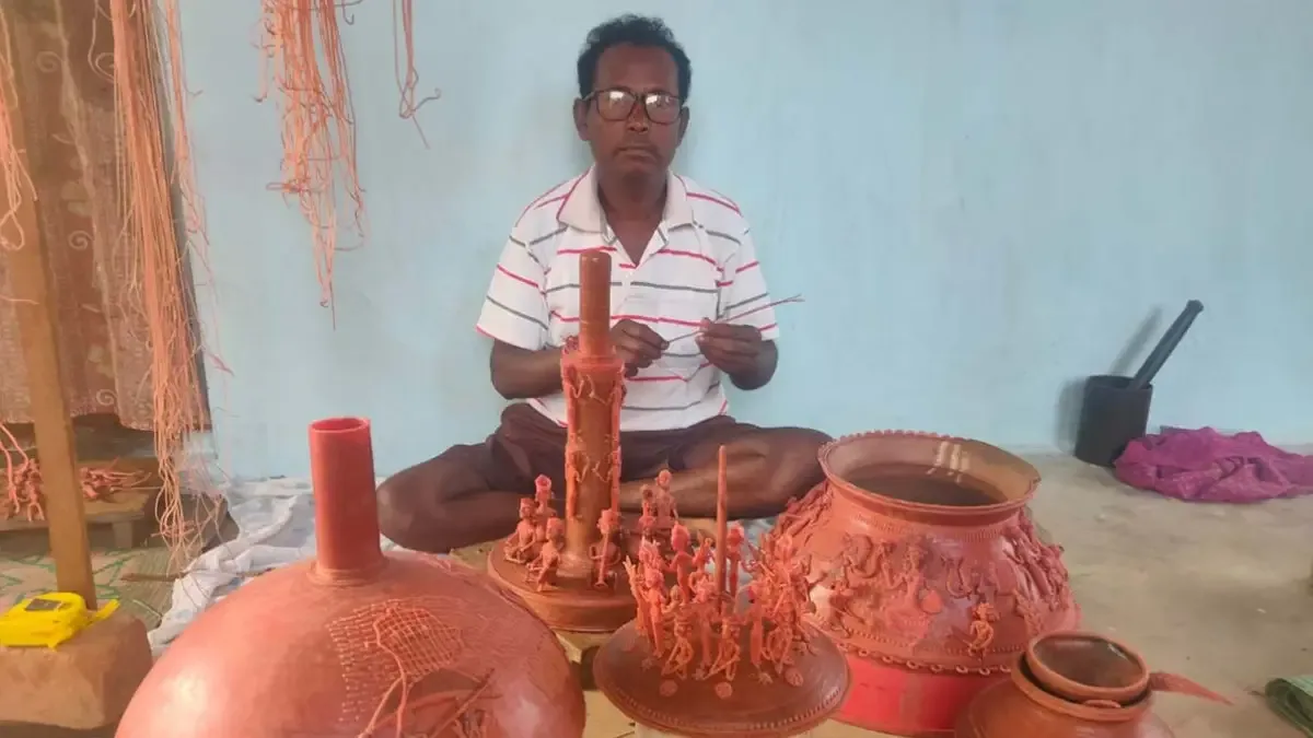 कोंडागांव के ढोकरा शिल्पकार बानूराम बैद का शिल्प गुरु अवार्ड 2025 के लिए चयन