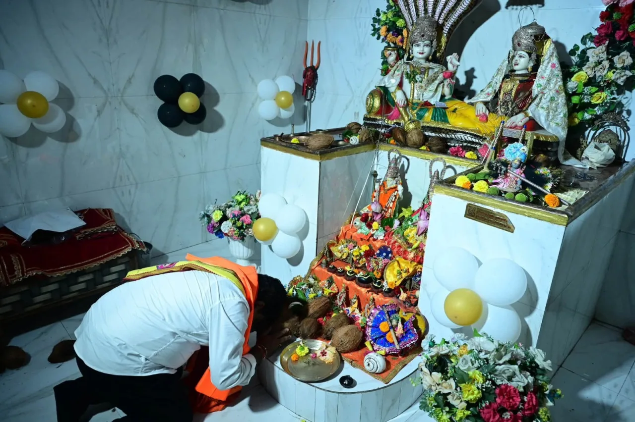 रामधुनी कार्यक्रम में शामिल हुए उप मुख्यमंत्री शर्मा एवं कवर्धा विधायक विजय शर्मा