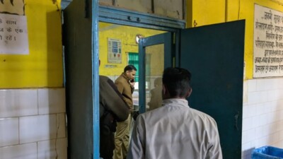 पिटाई से युवक की मौत, SDM व तहसीलदार पर मारपीट का आरोप