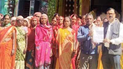 महिलाओं की जंगल को बचाने की मुहिम, CCF से रेंजर व फॉरेस्ट गार्ड की शिकायत