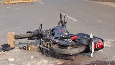 मासूम बच्ची और महिला की सड़क हादसे में मौत