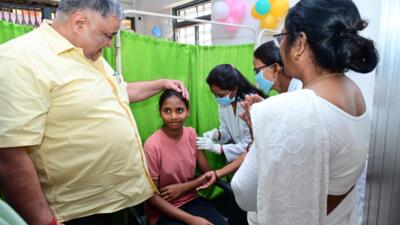स्वस्थ बेटियाँ, समर्थ बेटियाँ: CG में HPV टीकाकरण शुरू हुआ
