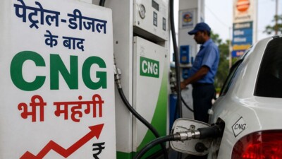 पेट्रोल-डीजल के बाद अब सीएनजी की कीमतों में भी इज़ाफा