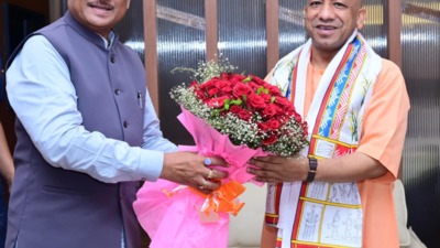 मुख्यमंत्री विष्णुदेव साय ने उत्तर प्रदेश के 