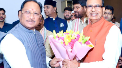 अपनापन’ के विमोचन समारोह में 