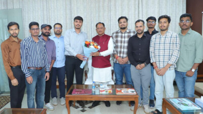 मुख्यमंत्री  विष्णुदेव साय ने यूपीएससी  विद्यार्थियों से 