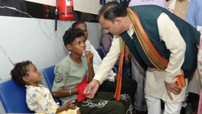 स्वास्थ्य मंत्री जायसवाल ने कांकेर जिला अस्पताल सहित स्वास्थ्य केन्द्रों का किया निरीक्षण