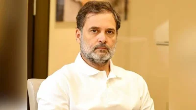राहुल गांधी दावा, 200 सरकारी अधिकारी विपक्ष के संपर्क में दे रहे अंदर की जानकारी
