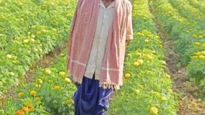 धान से गेंदा की खेती की ओर बढ़े आनंद राम