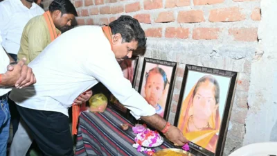 उप मुख्यमंत्री विजय शर्मा ने महाराष्ट्र सड़क हादसे में मृतकों के परिजनों से मिलकर व्यक्त की संवेदना