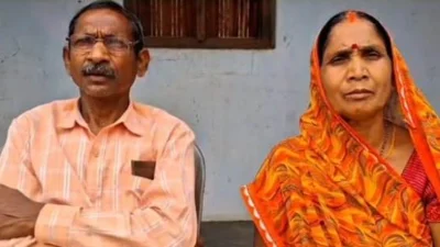  सूरजपुर जिले के बढ़ई कामेश्वर प्रजापति को श्रमिक पेंशन योजना से  प्रतिमाह 1500 रुपये की आर्थिक सहायता मिल रही है 