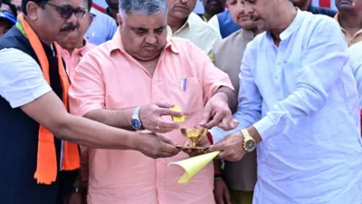विकसित भारत के संकल्प से जगमगाया जशपुर, पर्यटन मंत्री राजेश अग्रवाल के नेतृत्व में निकली ‘सेवा ज्योति यात्रा’
