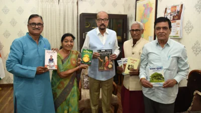 छत्तीसगढ़ी को संविधान की आठवीं अनुसूची में शामिल कराने के संबंध में चर्चा 