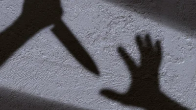 रायगढ़ के सरकारी स्कूल में घुसे बाहरी युवक, 9वीं के छात्र पर चाकू से हमला