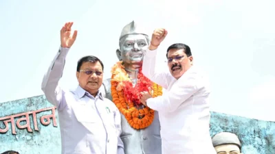 गांधी जयंती पर औद्योगिक क्षेत्र कोरबा में लगाए गए लगभग 100 पौधे, मंत्री लखनलाल देवांगन ने किया पौधरोपण